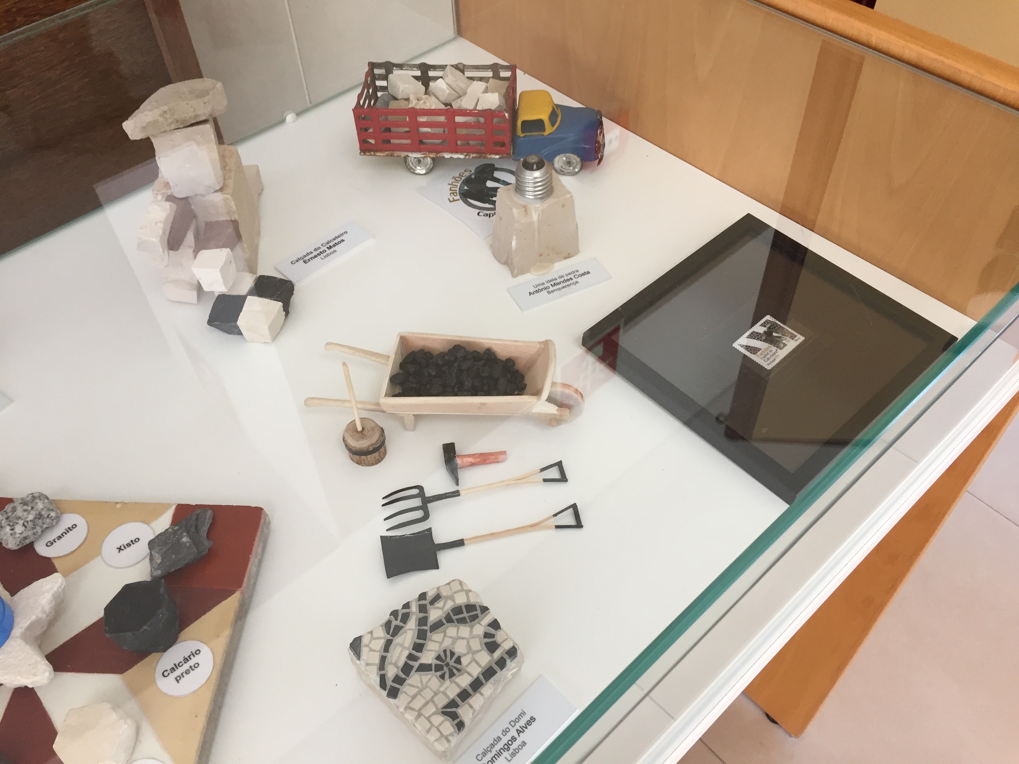 FANHÕES – CAPITAL DO CALCETEIRO, PRESENTE EM EXPOSIÇÃO NA Ualg – UNIVERSIDADE DO ALGARVE.
