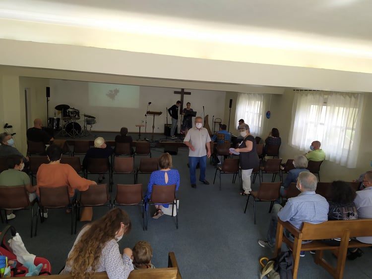 Comunidade Evangélica inicia os seus cultos no Monte Esperança – Instituto Bíblico, respeitando as devidas regras de segurança!
