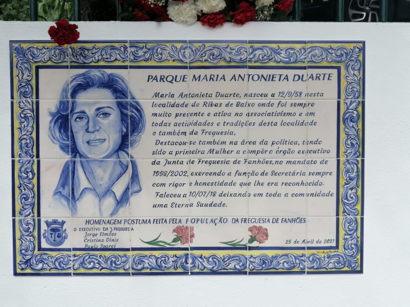RIBAS DE BAIXO -(rb) Homenagem a Maria Antonieta Duarte, Mulher de Liberdade e Causas que jamais esqueceremos neste dia 25 de abril que também era o seu dia!