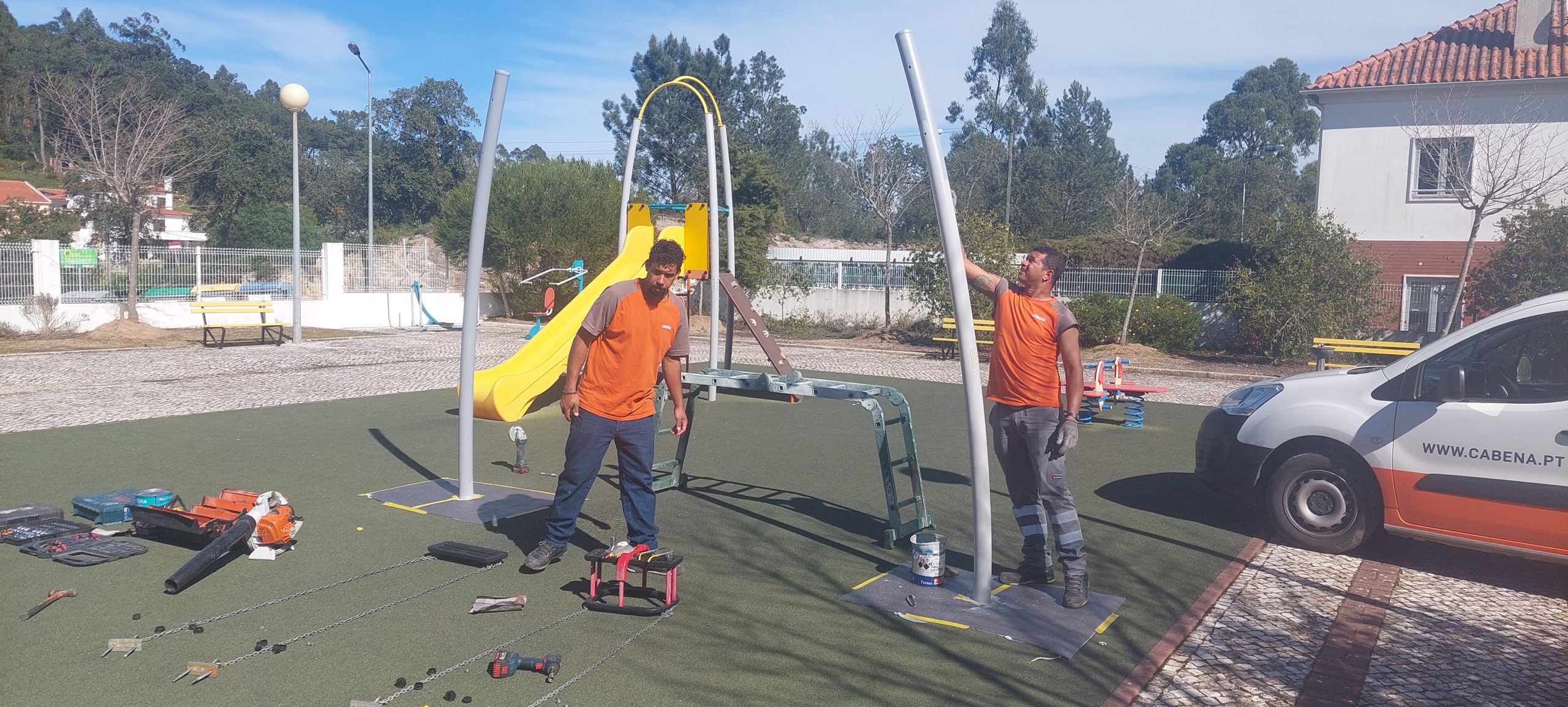 Renovação Geral dos Parques Infantis da Freguesia – Um trabalho importante para a preservação do espaço público e para a segurança das nossas crianças!