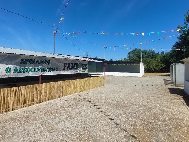 Grupo Recreativo Cabeço de Montachique (cm) – Apoio na Limpeza e pintura do recinto da festa e zona envolvente em preparação Festa Anual e Procissão de 2025