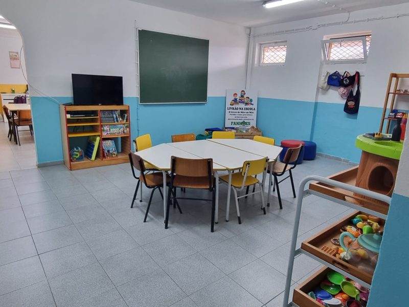 APEENEF (f)- Associação de País – Obras de Remodelação Geral tornando o espaço mais acolhedor para as crianças e docentes.