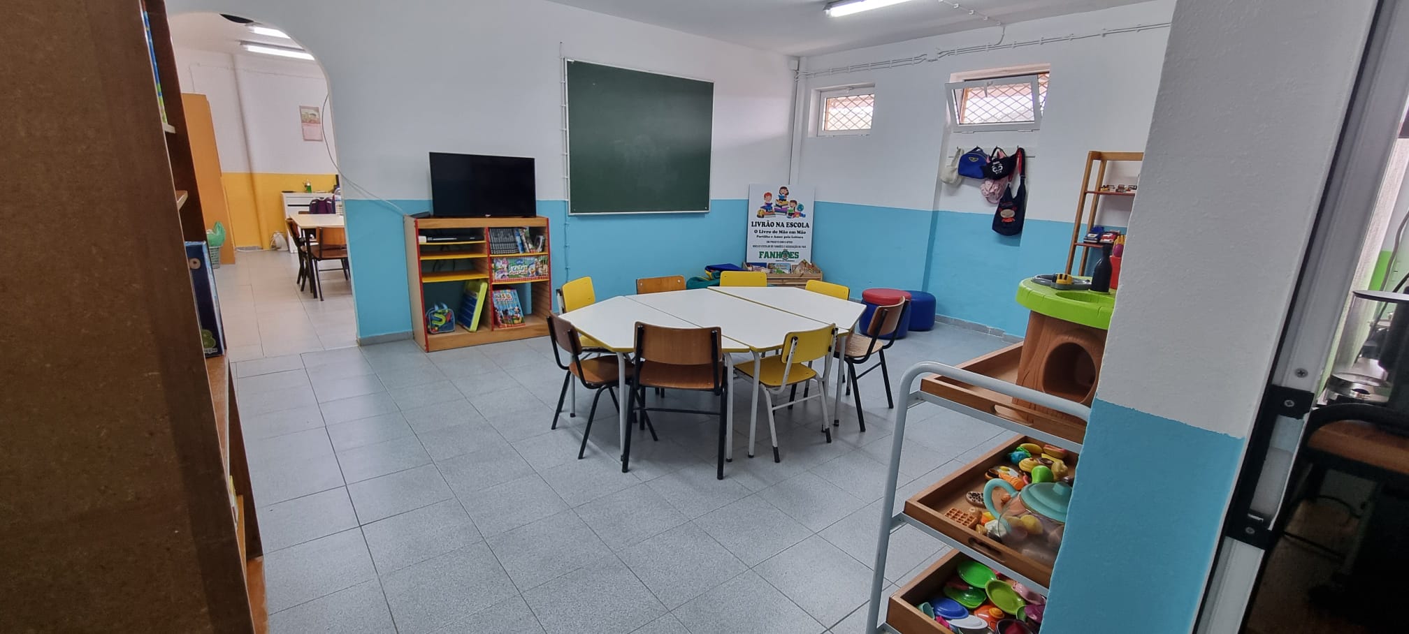 APEENEF (f)- Associação de País – Obras de Remodelação Geral tornando o espaço mais acolhedor para as crianças e docentes. APEENEF (f)- Associação de País – Obras de Remodelação Geral tornando o espaço mais acolhedor para as crianças e docentes.