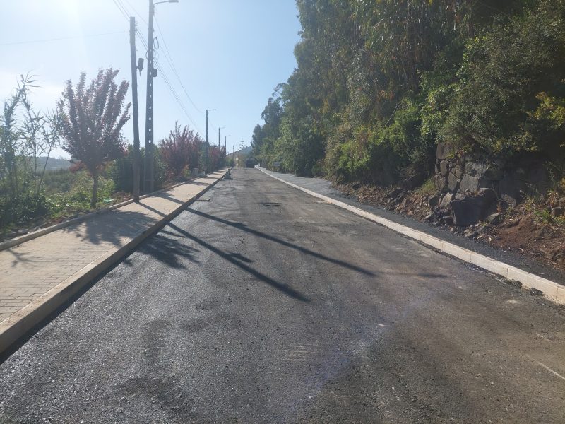Freguesia de Fanhões – Obras na Estrada Municipal 541 – Entre a Fonte de Casaínhos e Monte Esperança, em fase de Conclusão.