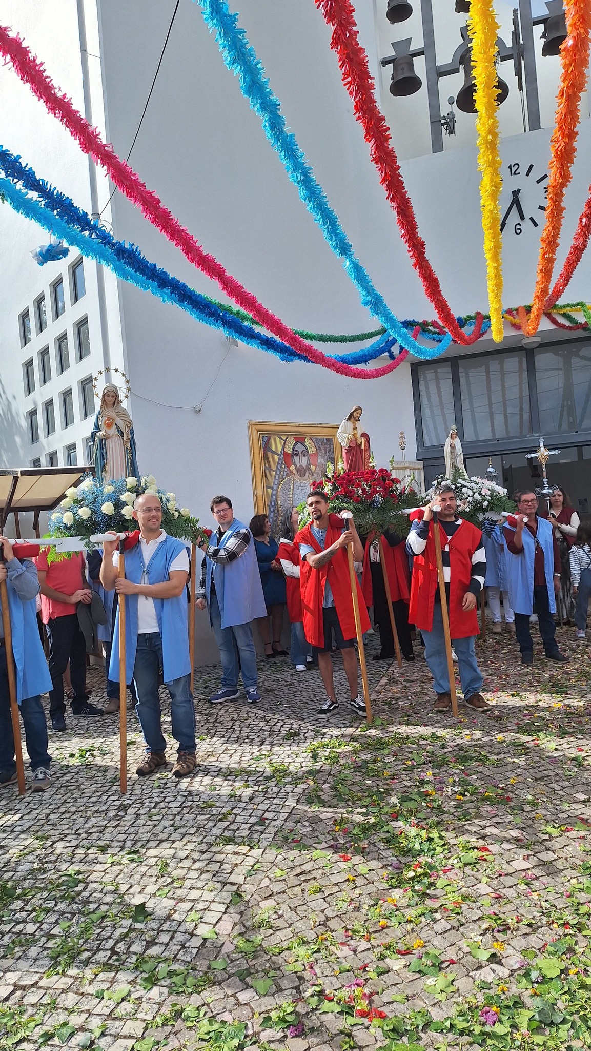 Igreja do Imaculado Coração de Maria de Casaínhos – Festa Anual e Procissão, juntou a população neste importante evento religioso na Freguesia.