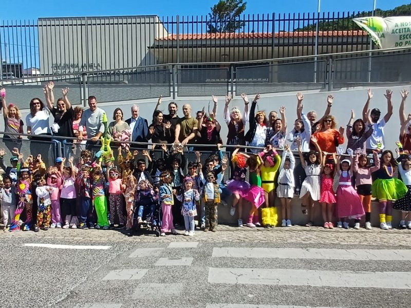 Escola EB1/JI de Casaínhos – Dia da Criança onde o Carnaval saiu à rua a par com muitas atividades que juntou a comunidade Escolar.