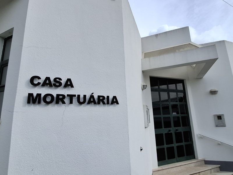 CASAINHOS -(c) Casa Mortuária de Casaínhos – Início da Remodelação Instalações que irão decorrer durante o mês de Setembro.